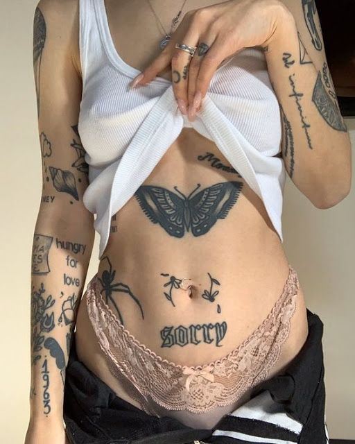 37 Brilliant Belly Tattoo Pics