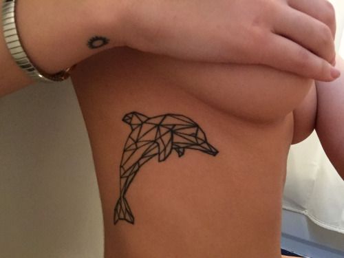 86 Incredible Dolphin Tattoo Pictures