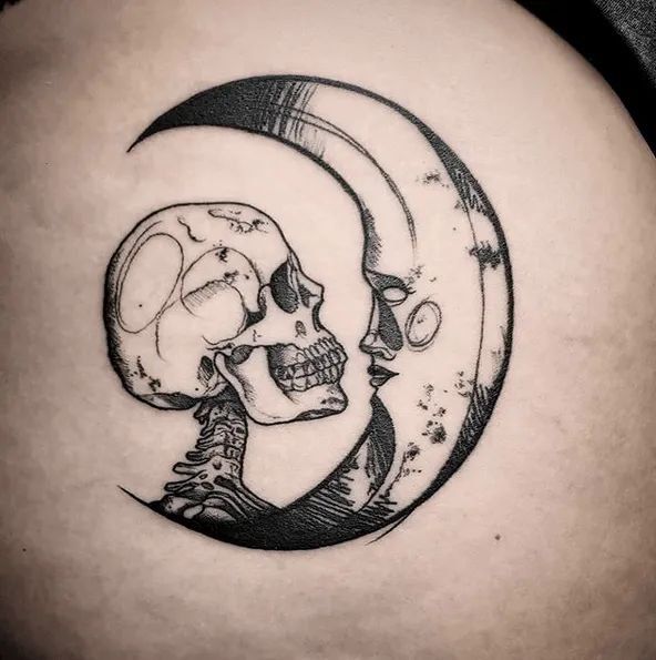 77 Excellent Moon Tattoo Images