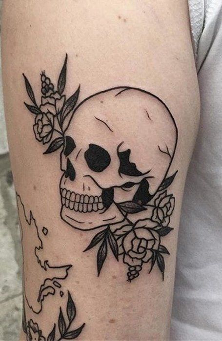 60 Dazzling Skull Tattoo Photos