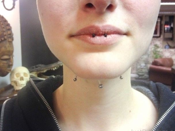 10 Amazing Chin Piercing Images