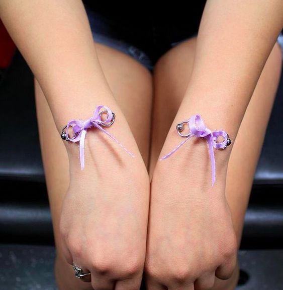 10 Amazing Wrist Piercing Pictures