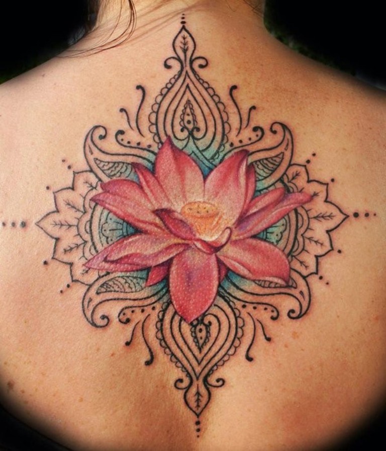 39 Beautiful Upper Back Tattoo Pictures