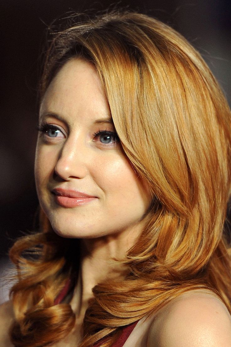 67 Excellent Andrea Riseborough Hairstyle Pictures