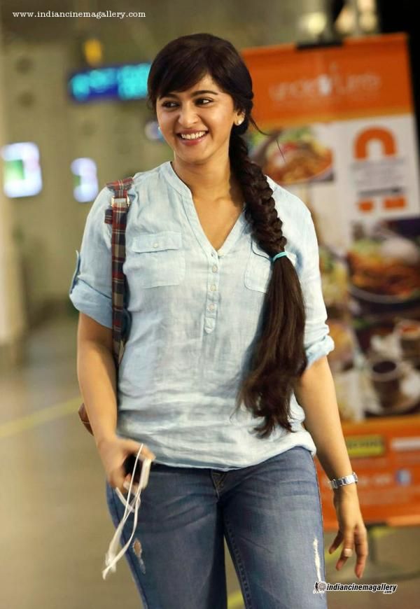 105 Lovely Anushka Shetty Hairstyle Pictures