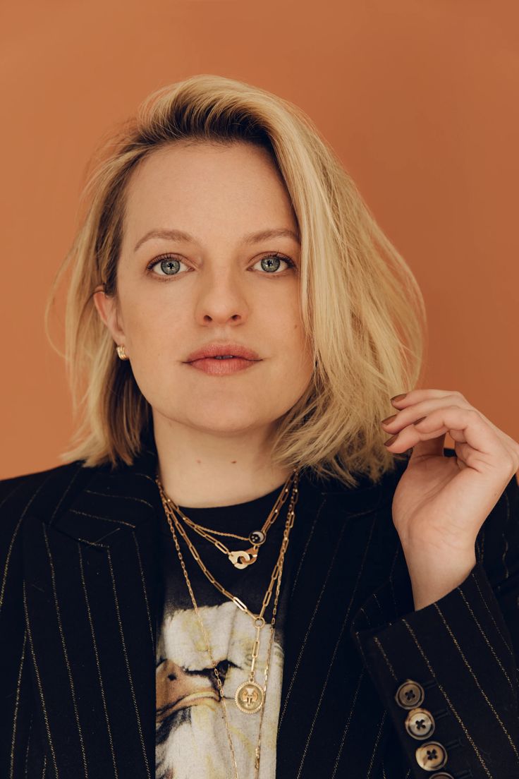 113 Lovely Elisabeth Moss Hairstyle Images