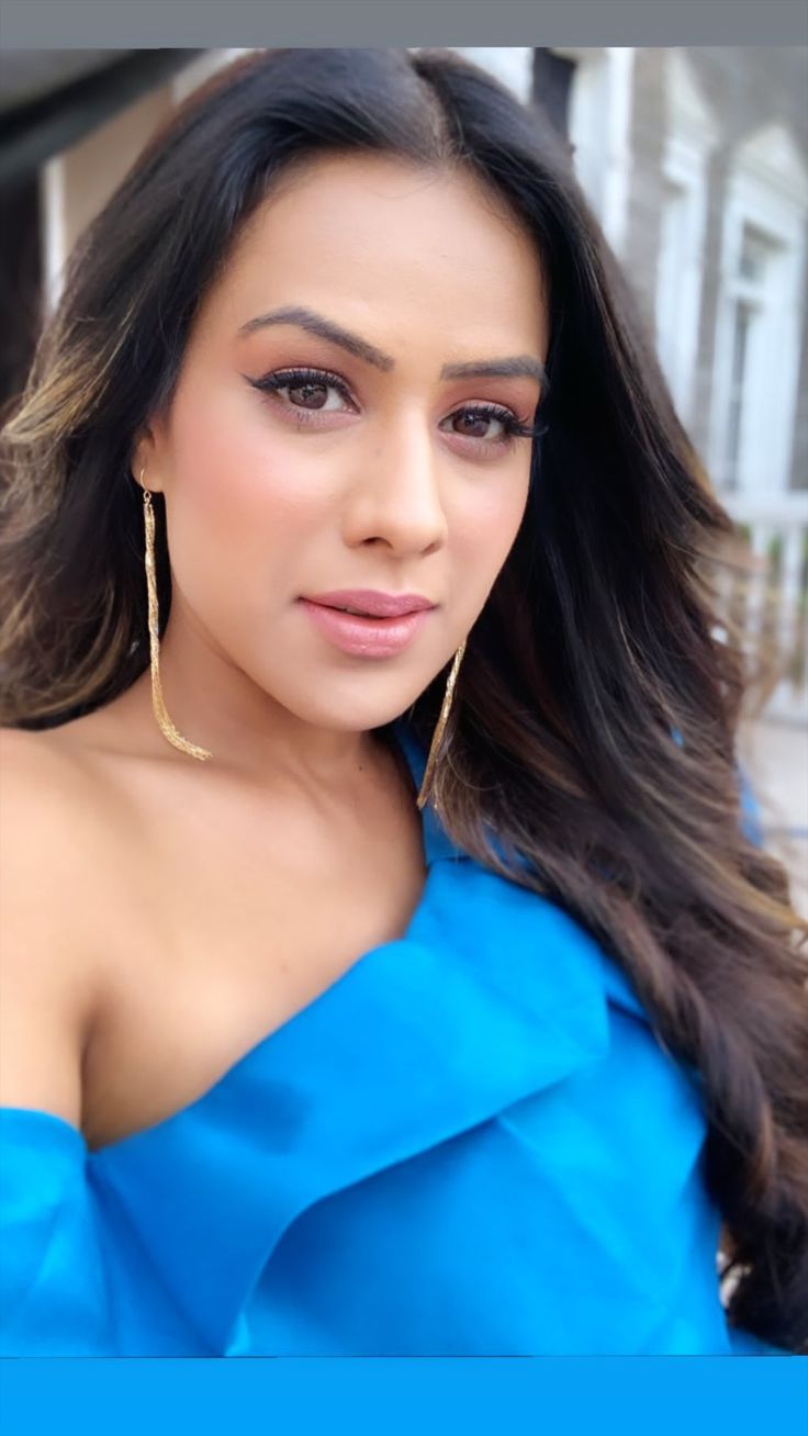 86 Gorgeous Nia Sharma Hairstyle Images