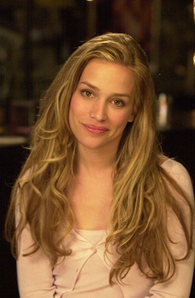 63 Elegant Piper Perabo Hairstyle Images