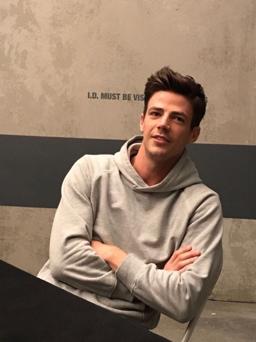 87 Famous Grant Gustin Hairstyle Pictures